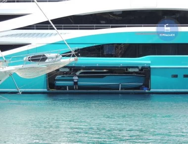 «Go»: Η 77 μέτρων υπερπολυτελής θαλαμηγός βρίσκεται στη Ρόδο και... μαγνητίζει τα βλέμματα! (φωτό, βίντεο)